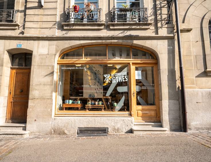La vitrine de la boutique du Comptoir des thés à Fribourg.